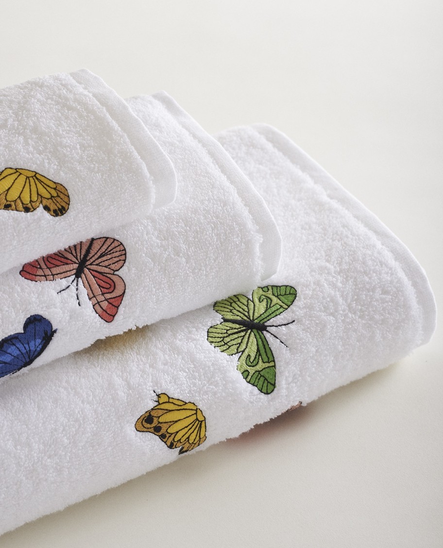 Toalla baño Mariposas bordada | Fabrica en Portugal | Algodón Premium