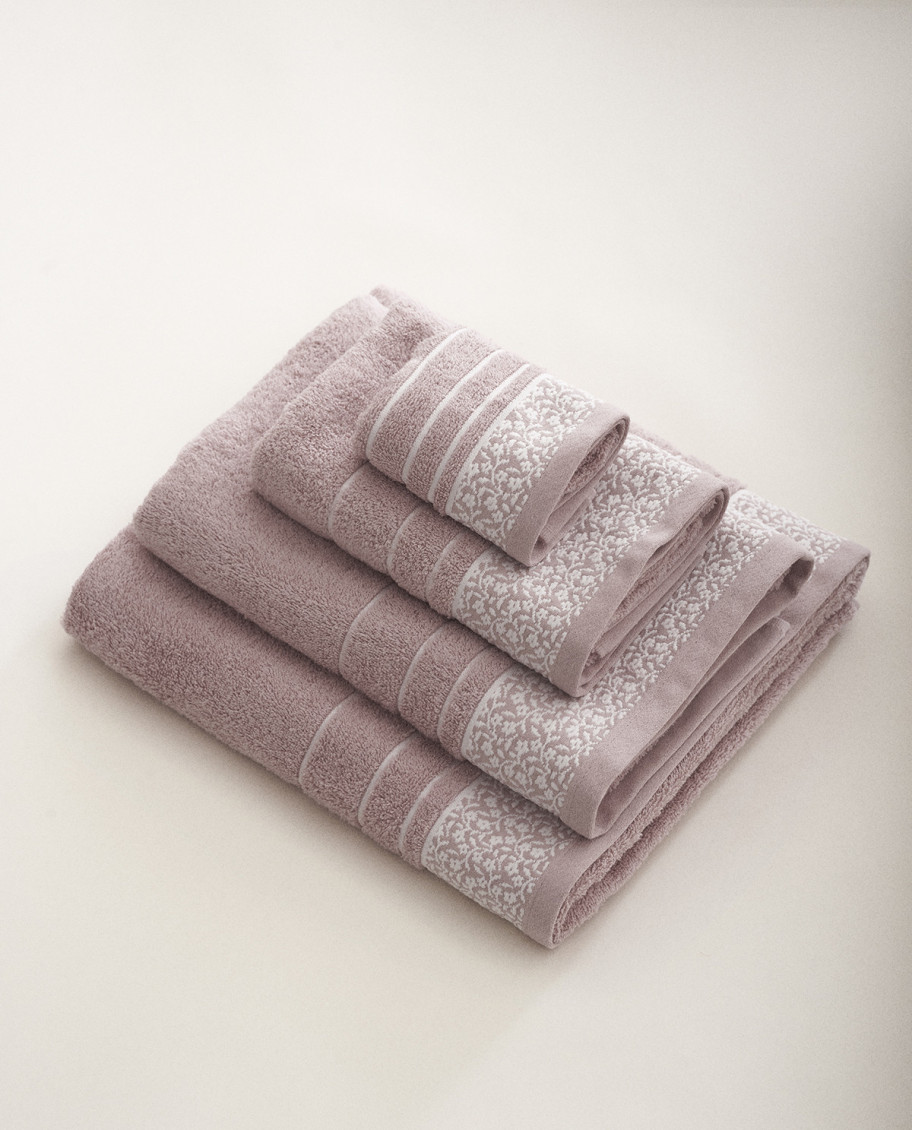 Toalla de Baño  Floral Algodón 500grs | Tobo